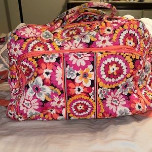 vera bradley weekender travel bag